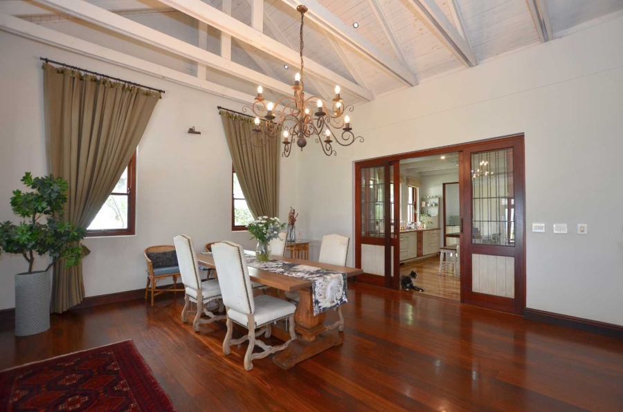 5 Bedroom Property for Sale in Kanonberg Western Cape